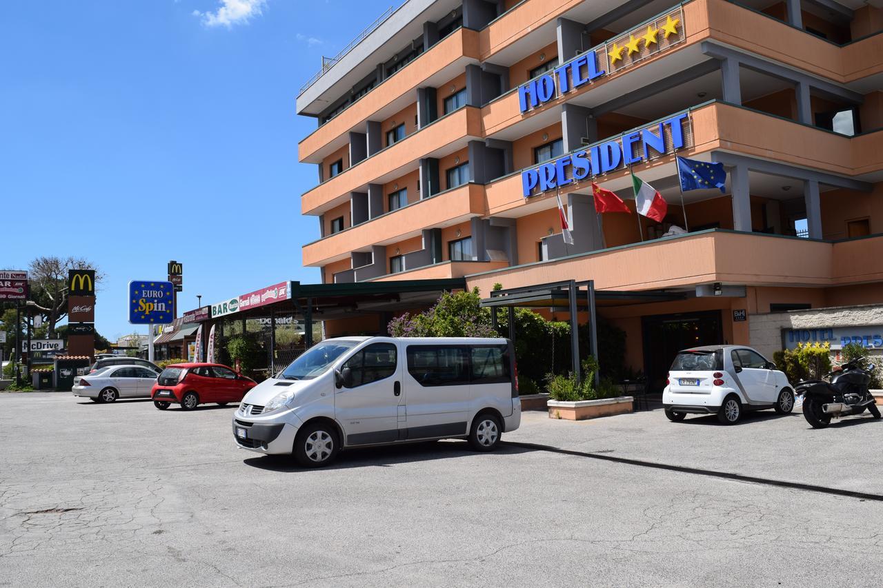 Hotel President Pomezia Esterno foto