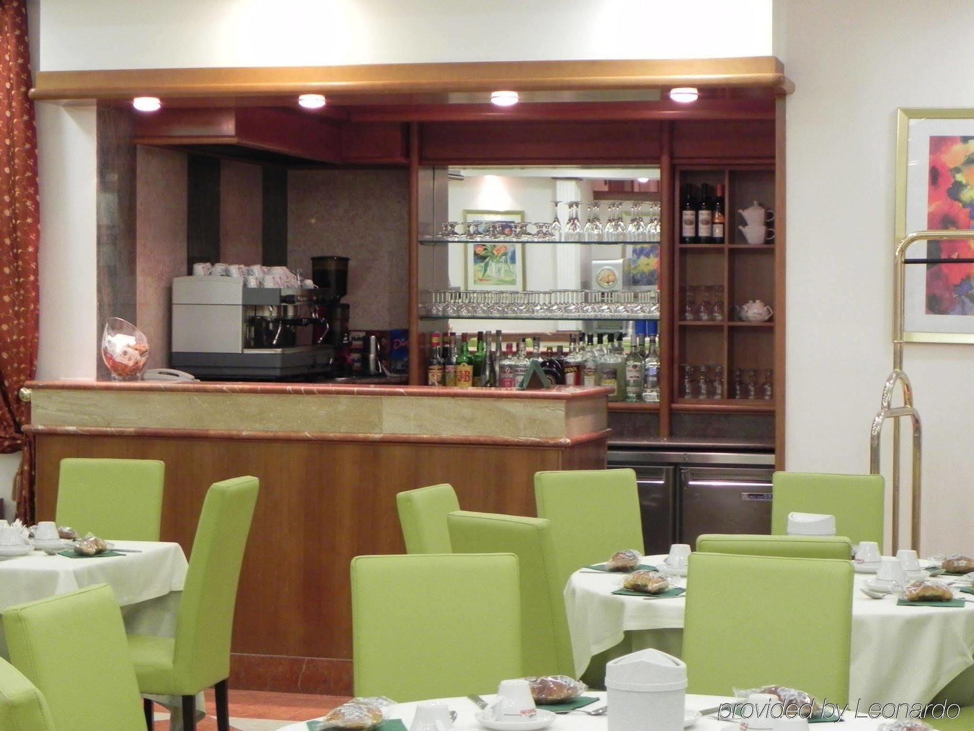 Hotel President Pomezia Esterno foto